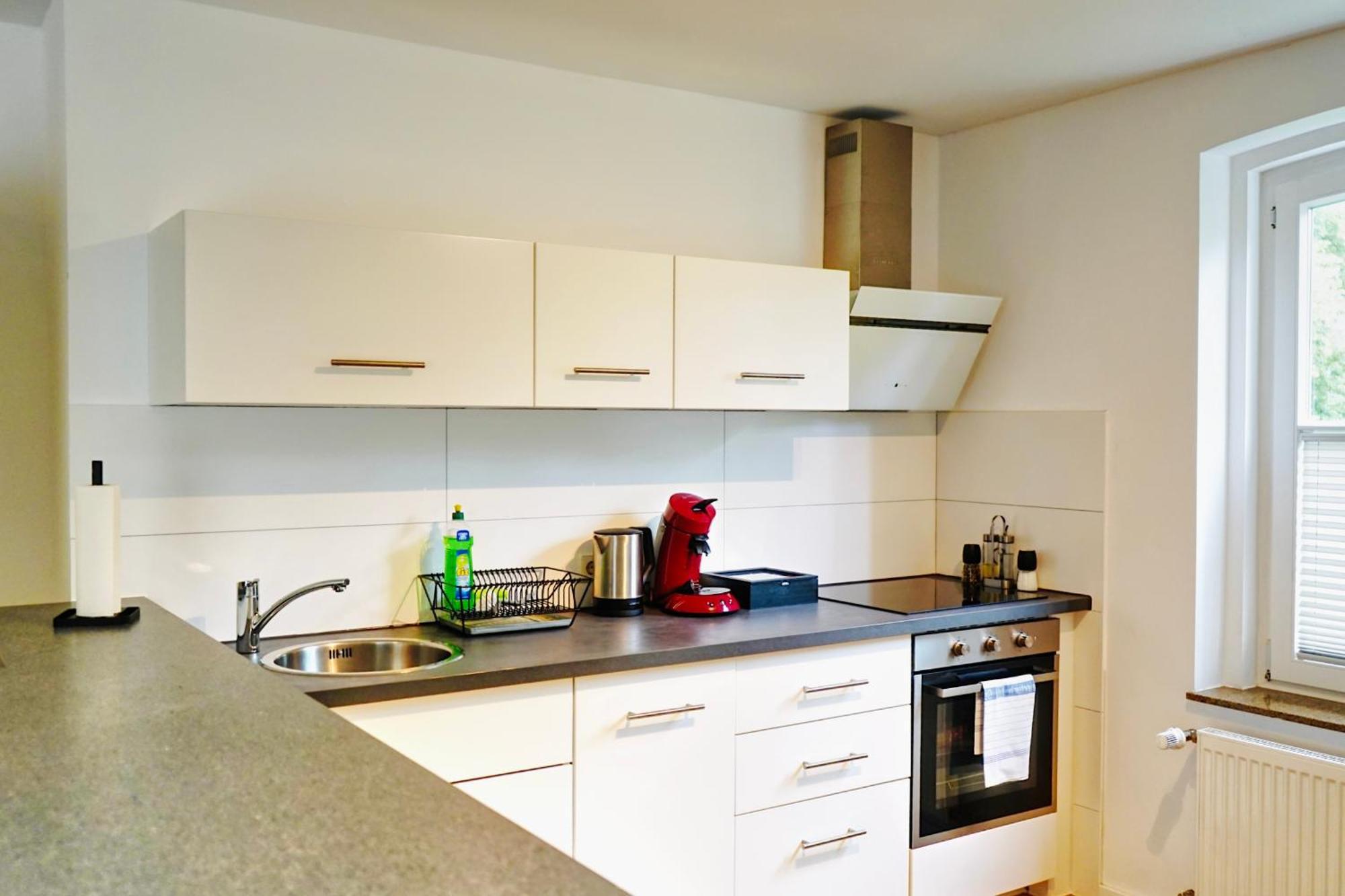 Stilvolles Apartment In Stadtnaehe-Parkplatz- 4 Personen- Balkon 볼프스부르크 외부 사진