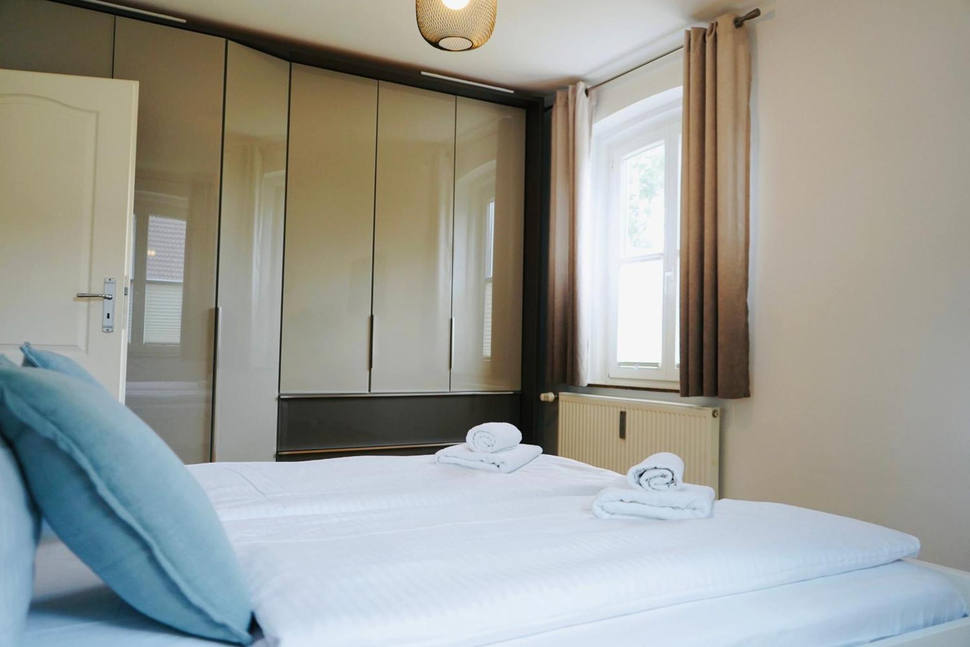 Stilvolles Apartment In Stadtnaehe-Parkplatz- 4 Personen- Balkon 볼프스부르크 외부 사진