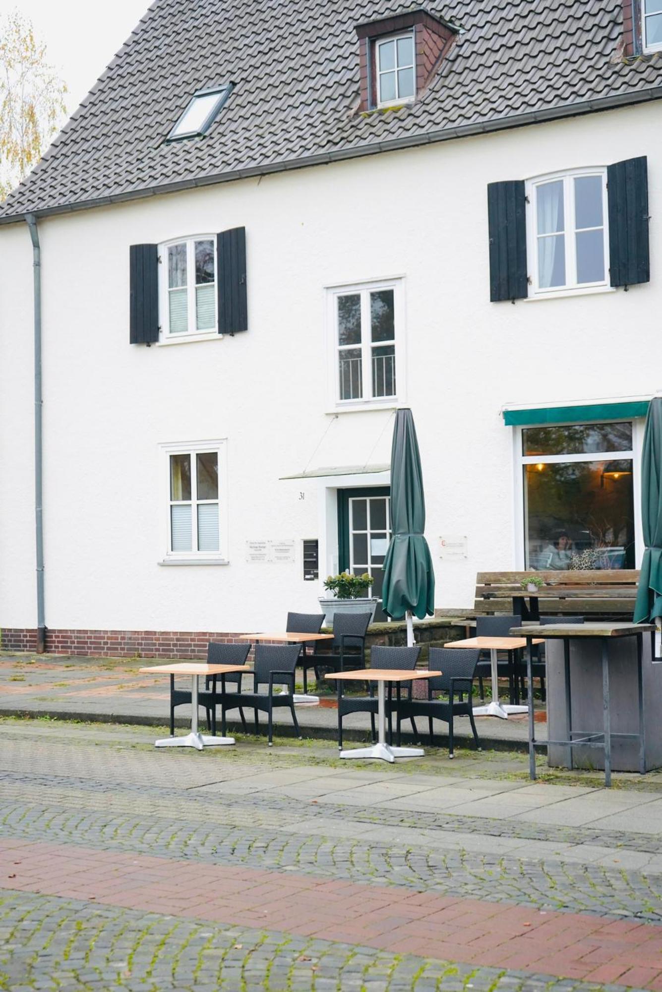 Stilvolles Apartment In Stadtnaehe-Parkplatz- 4 Personen- Balkon 볼프스부르크 외부 사진